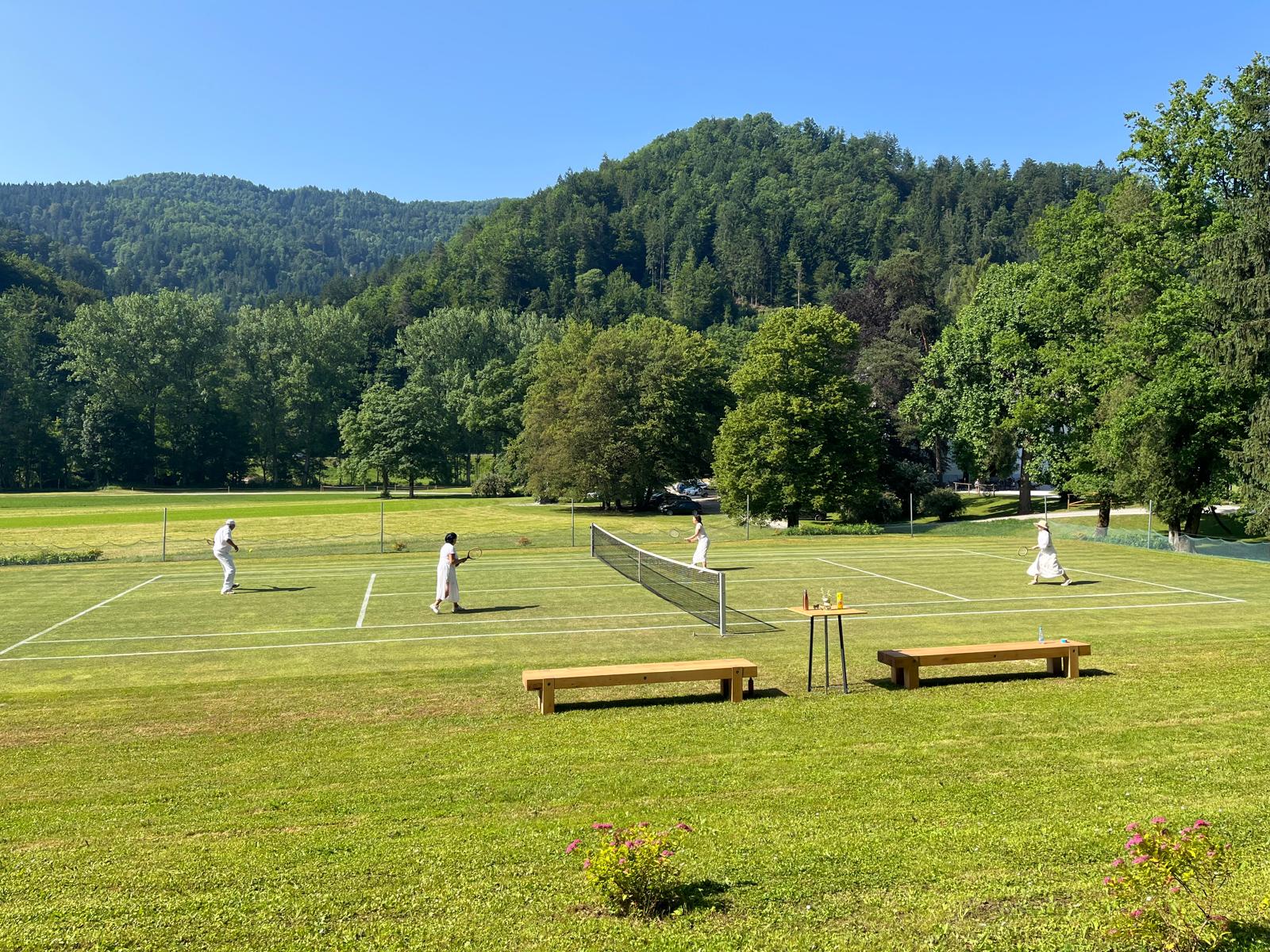 Tenis doživetje za aktivne skupine